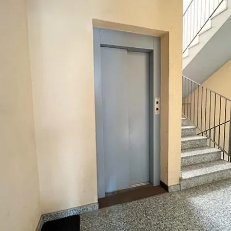 Confortevole Con Terrazza *