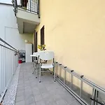 Confortevole Con Terrazza 公寓 *