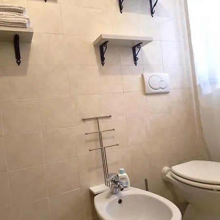 Confortevole Con Terrazza *