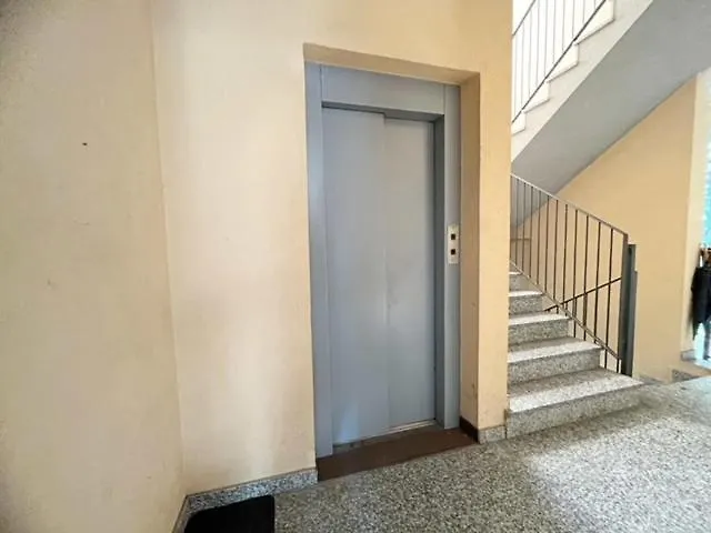 Confortevole Con Terrazza *