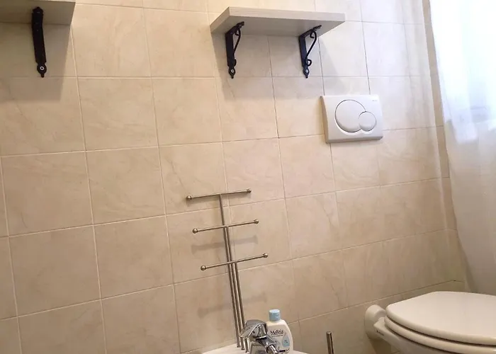 Confortevole Con Terrazza *